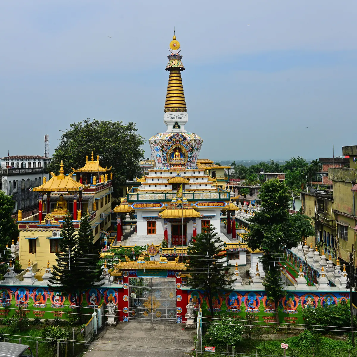Golden-topped Tashi Gomang stupa at Salugara in Siliguri